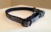 Load image into Gallery viewer, Black and White Swirl Cat Collar