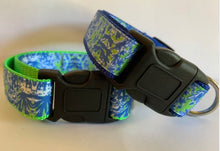 Load image into Gallery viewer, Green and Blue Abstract Damask Leaf Pattern 1 inch Large Dog Collar
